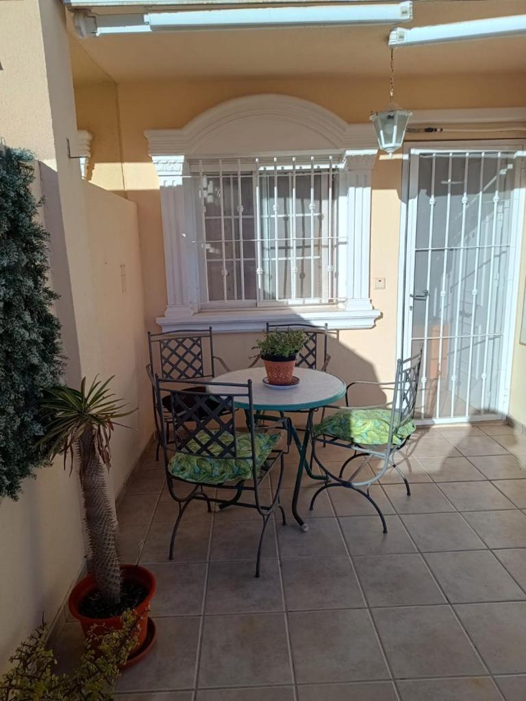 Gran Alicante Bungalow In Beach Resort Puerto Marino Bagian luar foto