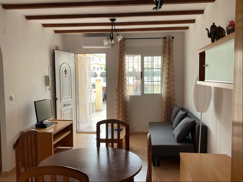 Gran Alicante Bungalow In Beach Resort Puerto Marino Bagian luar foto