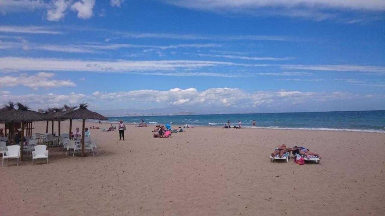 Gran Alicante Bungalow In Beach Resort Puerto Marino Bagian luar foto