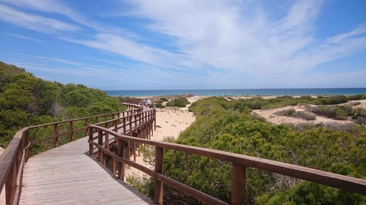 Gran Alicante Bungalow In Beach Resort Puerto Marino Bagian luar foto